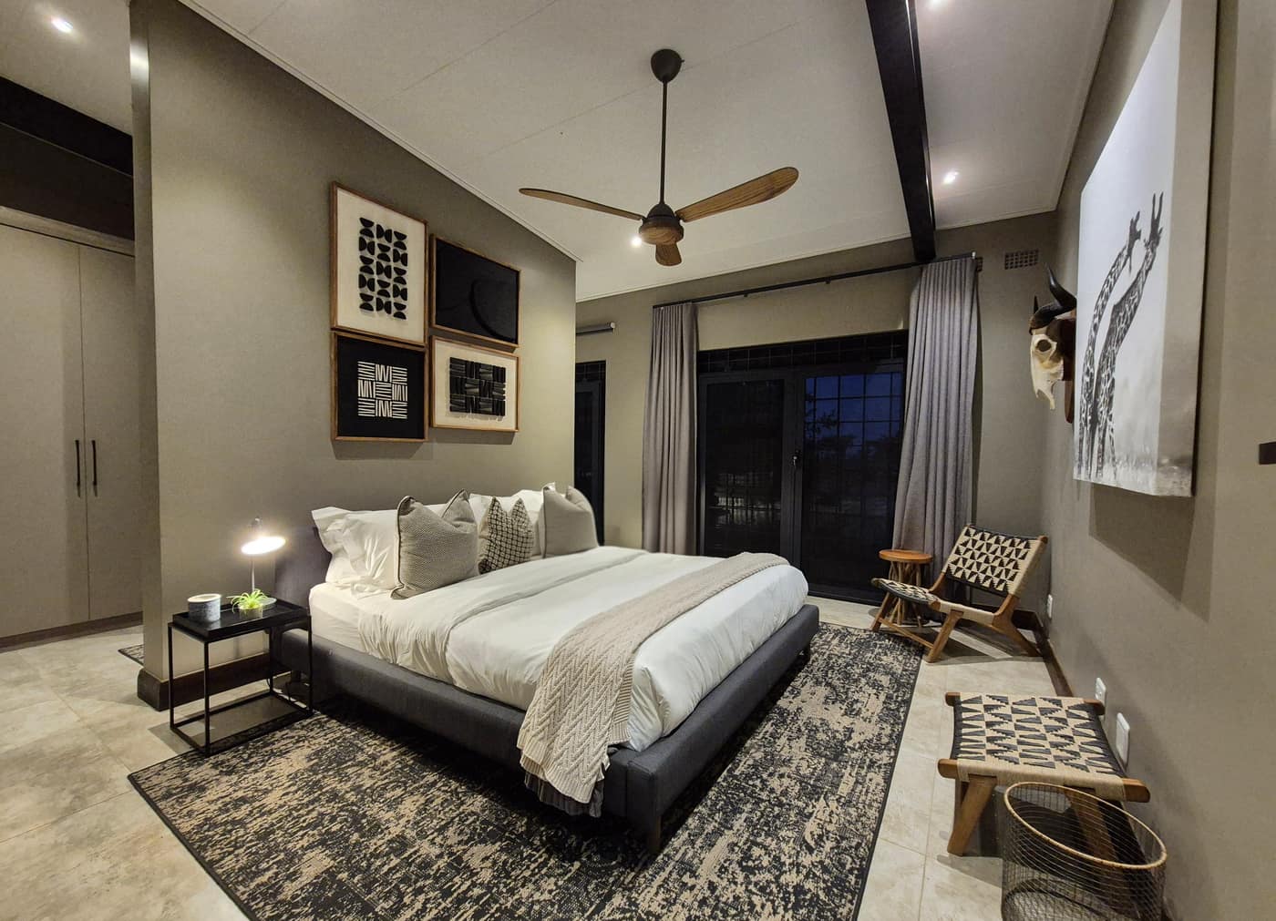 Baobab House Room 2 - room detail